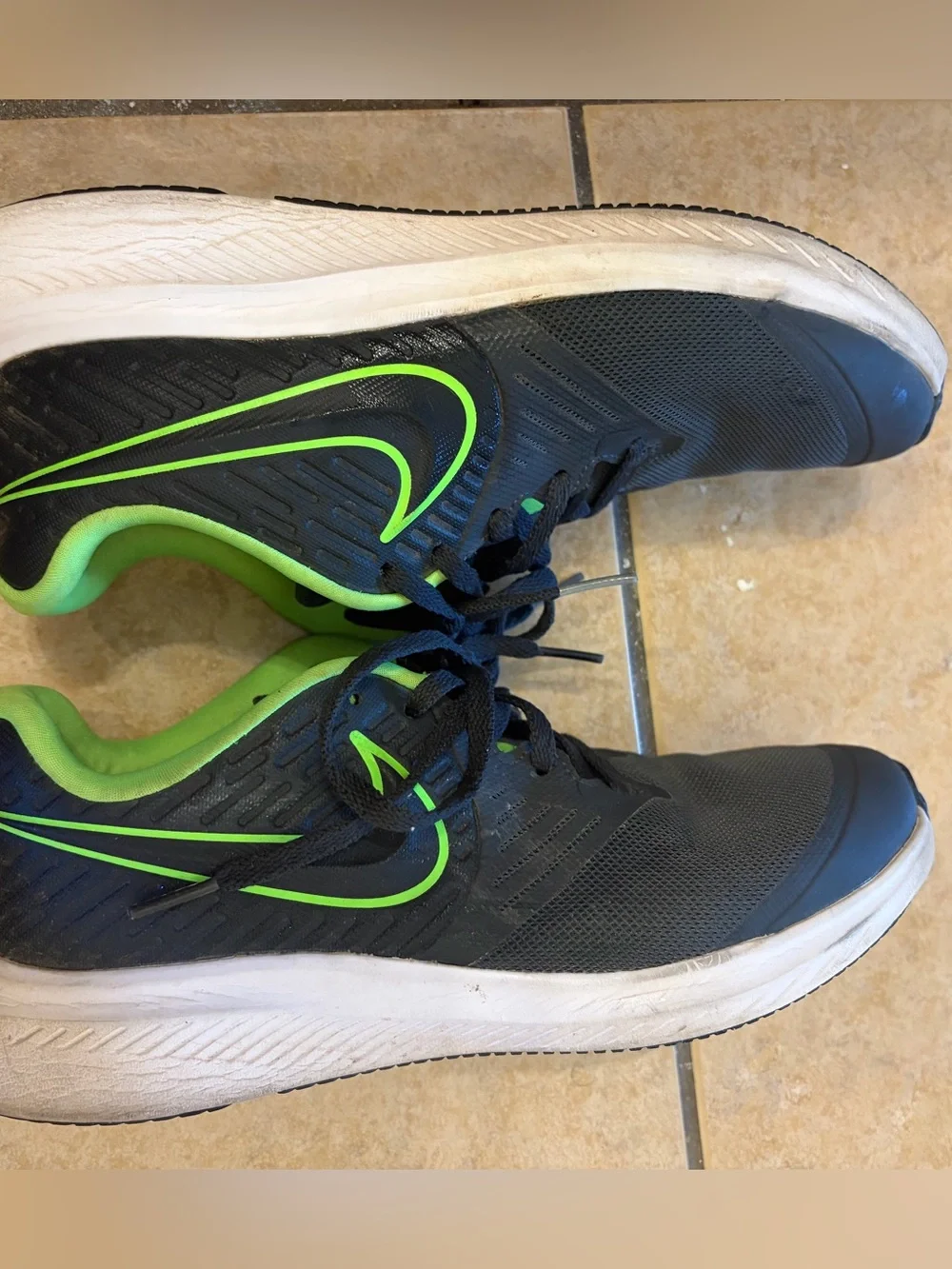 Nike Shoes Youth 7 Star Runner 2 GS Athletic Low AQ3542-004 Gray Green 6.5